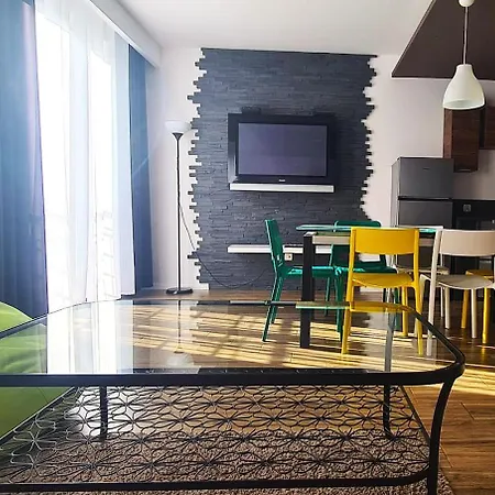 Lux Modern 波兰尼卡-兹德鲁伊